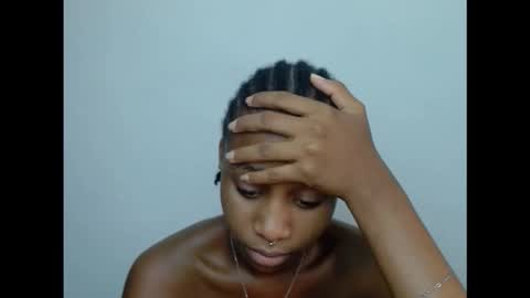 creamyxmuffin online show from October 2025 09:32:01 AM