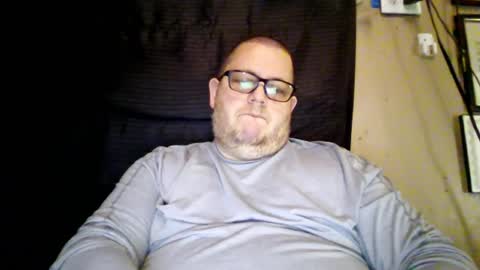 Snapshot of creeeping_death chatting on December 2024 09:24:01 PM The hopeless romantic online show from December 2024 09:24:01 PM