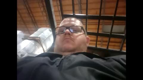 Snapshot of creeeping_death chatting on February 2025 05:19:02 AM The hopeless romantic online show from February 2025 05:19:02 AM