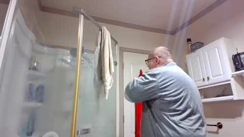 Snapshot of creeeping_death chatting on February 2025 08:31:02 AM The hopeless romantic online show from February 2025 08:31:02 AM