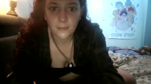 Snapshot of crescent333999 chatting on August 2026 04:37:01 AM crescent333999 online show from August 2026 04:37:01 AM