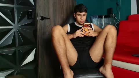 crh58_ online show from November 2025 09:37:01 PM