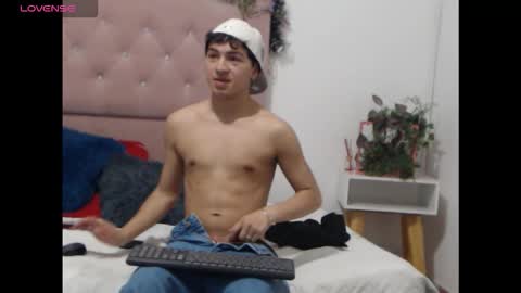 Snapshot of criissfer chatting on March 2026 06:26:01 PM criissfer online show from March 2026 06:26:01 PM