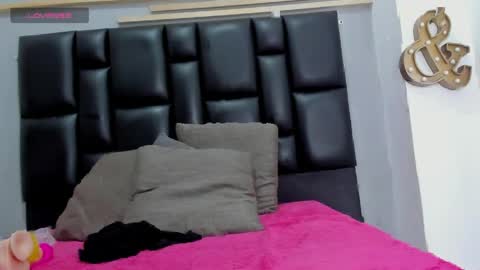 criistal_castro online show from April 2026 12:16:02 PM