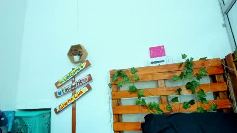 cris_dulce online show from May 2026 08:27:02 PM