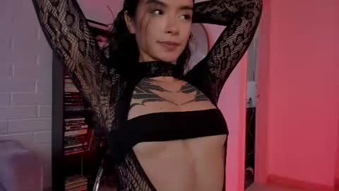 Snapshot of cris_roberts chatting on July 2026 04:58:01 PM Cris Roberts online show from July 2026 04:58:01 PM
