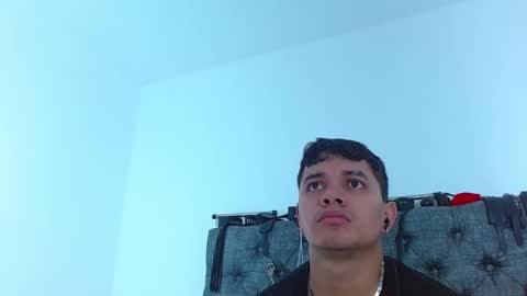 CRISANDMERY online show from March 2025 03:37:01 PM