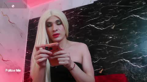 Snapshot of crislingery_doll chatting on May 2026 12:21:01 PM crislingery_doll online show from May 2026 12:21:01 PM