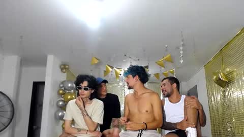 crismens online show from February 2025 06:19:01 AM