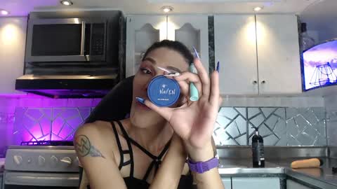 Snapshot of crisozzz chatting on April 2026 06:10:01 PM Cristina Onazis online show from April 2026 06:10:01 PM