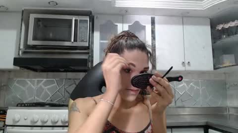 Snapshot of crisozzz chatting on May 2026 05:29:01 PM Cristina Onazis online show from May 2026 05:29:01 PM