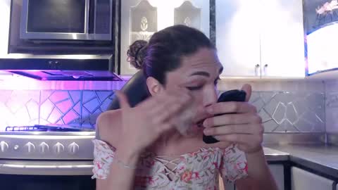 Snapshot of crisozzz chatting on May 2026 05:52:01 PM Cristina Onazis online show from May 2026 05:52:01 PM