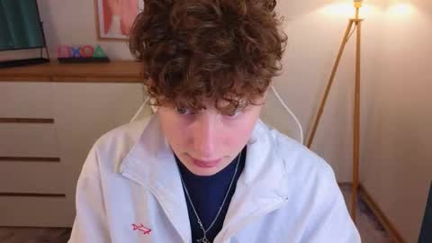 Chris online show from October 2025 03:01:01 PM