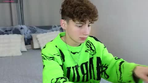 Chris online show from November 2025 03:12:01 PM