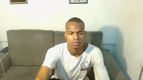 criss_zuri online show from October 2025 11:51:02 AM