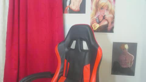 Snapshot of crissmodell_777 chatting on January 2026 01:41:01 AM C R I S S online show from January 2026 01:41:01 AM