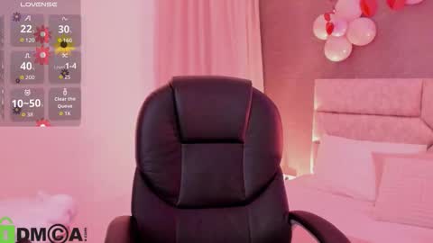 Snapshot of cristal__adams chatting on February 2026 12:01:01 PM cristal__adams online show from February 2026 12:01:01 PM