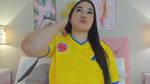 Snapshot of cristal_kane chatting on July 2026 07:18:02 PM cristal online show from July 2026 07:18:02 PM