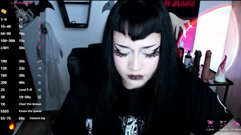 Cris online show from November 2025 10:20:02 PM