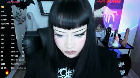 Snapshot of cristal_kosh chatting on June 2026 09:16:01 PM Cris online show from June 2026 09:16:01 PM