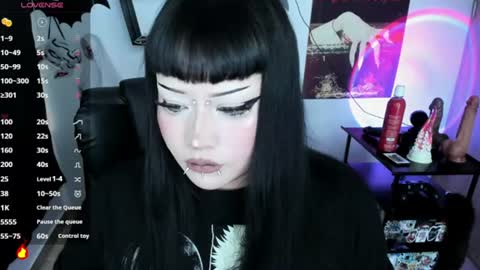 Snapshot of cristal_kosh chatting on July 2026 08:24:01 PM Cris online show from July 2026 08:24:01 PM