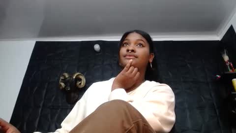 Snapshot of cristal_smith06 chatting on April 2026 06:58:02 AM Hanna online show from April 2026 06:58:02 AM