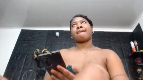 Snapshot of cristal_smith06 chatting on May 2026 10:10:02 AM Hanna online show from May 2026 10:10:02 AM