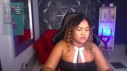 Cristal online show from December 2025 12:05:02 AM