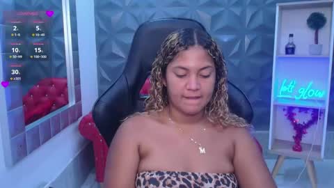 Cristal online show from April 2026 11:27:01 PM