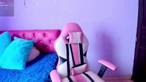 Snapshot of cristaln07 chatting on May 2026 12:44:02 PM Natis online show from May 2026 12:44:02 PM