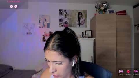 veronika online show from June 2026 01:05:01 AM