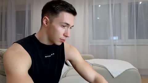 Snapshot of cristianovilla chatting on February 2025 06:54:01 PM CristianoHailey online show from February 2025 06:54:01 PM