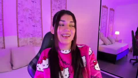 Snapshot of cristin_collins chatting on June 2026 10:22:02 PM C R I S T I N online show from June 2026 10:22:02 PM