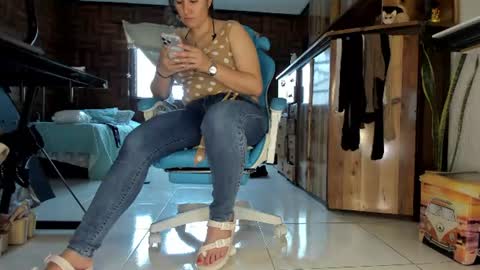 Snapshot of cristinavanegas chatting on July 2026 06:15:02 PM Julieta online show from July 2026 06:15:02 PM