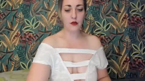 Snapshot of cristinnna chatting on February 2026 08:18:02 AM Cristina online show from February 2026 08:18:02 AM