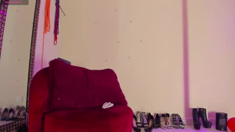 Cristin online show from March 2025 06:47:02 PM