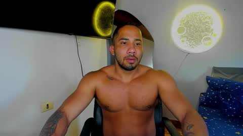 Snapshot of cristobal12cock chatting on November 2025 03:23:01 PM Cristian online show from November 2025 03:23:01 PM