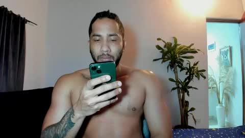 Snapshot of cristobal12cock chatting on April 2026 10:56:02 PM Cristian online show from April 2026 10:56:02 PM