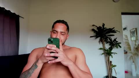 Snapshot of cristobal12cock chatting on April 2026 06:36:02 PM Cristian online show from April 2026 06:36:02 PM