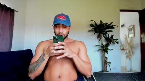 Snapshot of cristobal12cock chatting on May 2026 05:53:01 PM Cristian online show from May 2026 05:53:01 PM