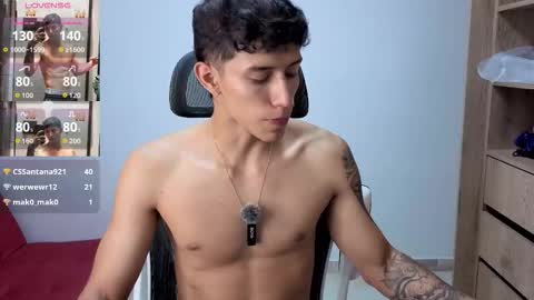 cristopher23  online show from October 2025 02:01:02 AM