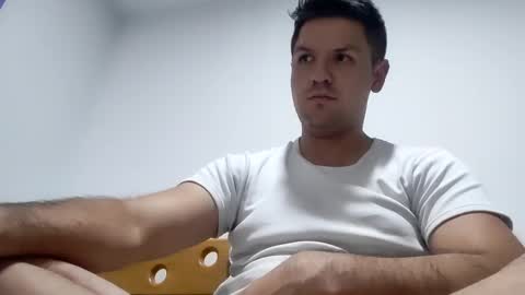 cristopher3042 online show from February 2025 06:56:02 AM