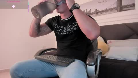 Snapshot of cristopher_strong chatting on May 2026 01:38:01 PM Cristopher online show from May 2026 01:38:01 PM