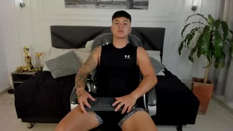 Snapshot of cristopher_strong chatting on May 2026 11:18:01 AM Cristopher online show from May 2026 11:18:01 AM