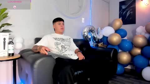 Snapshot of cristopher_strong chatting on May 2026 01:26:01 PM Cristopher online show from May 2026 01:26:01 PM