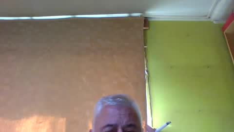 crmperez online show from September 2025 07:06:02 PM