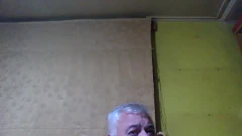 crmperez online show from October 2025 02:10:01 AM