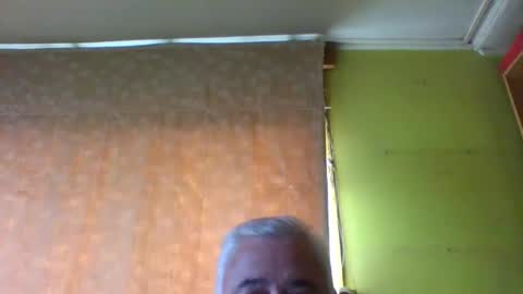 crmperez online show from December 2025 06:47:01 PM