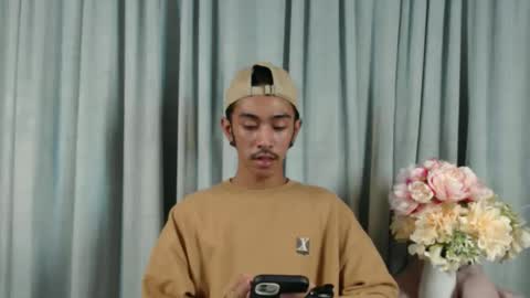 crocodale online show from March 2026 12:01:02 PM