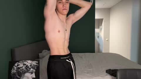 cronck52 online show from November 2025 07:25:01 PM